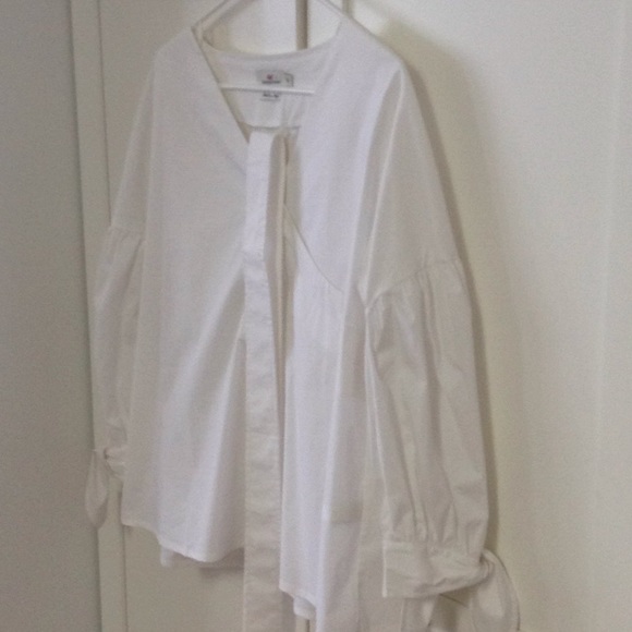 Vineyard vine New white crisp blouse - Picture 4 of 4